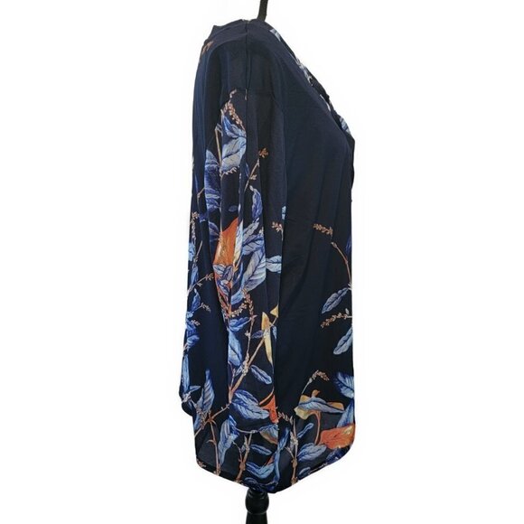 Chico's Blue floral blouse - sz 3 - Picture 3 of 7